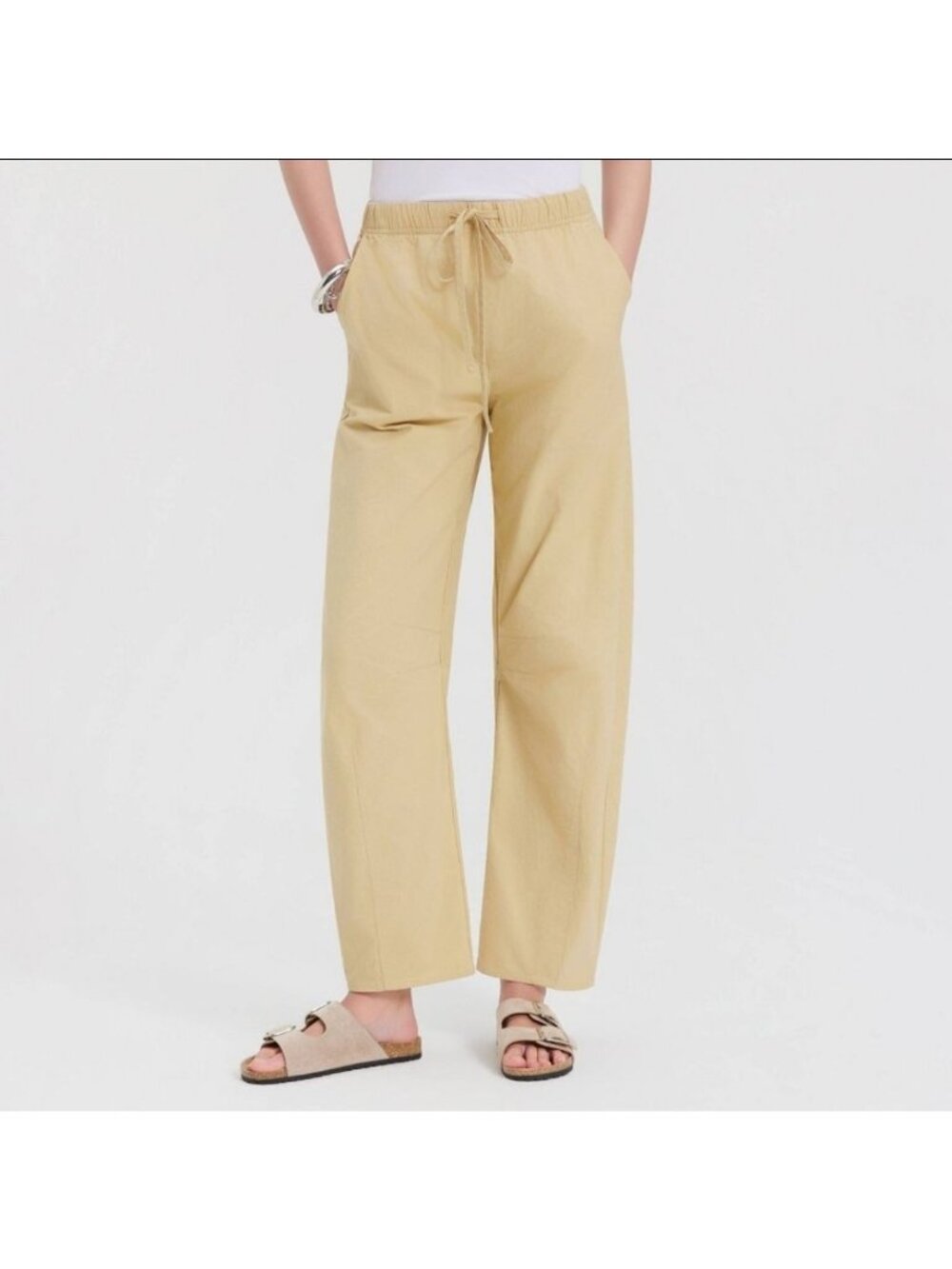 Women Mid-Rise Barrel Leg Ankle Length Pants Beige - Universal Thread (WL465)